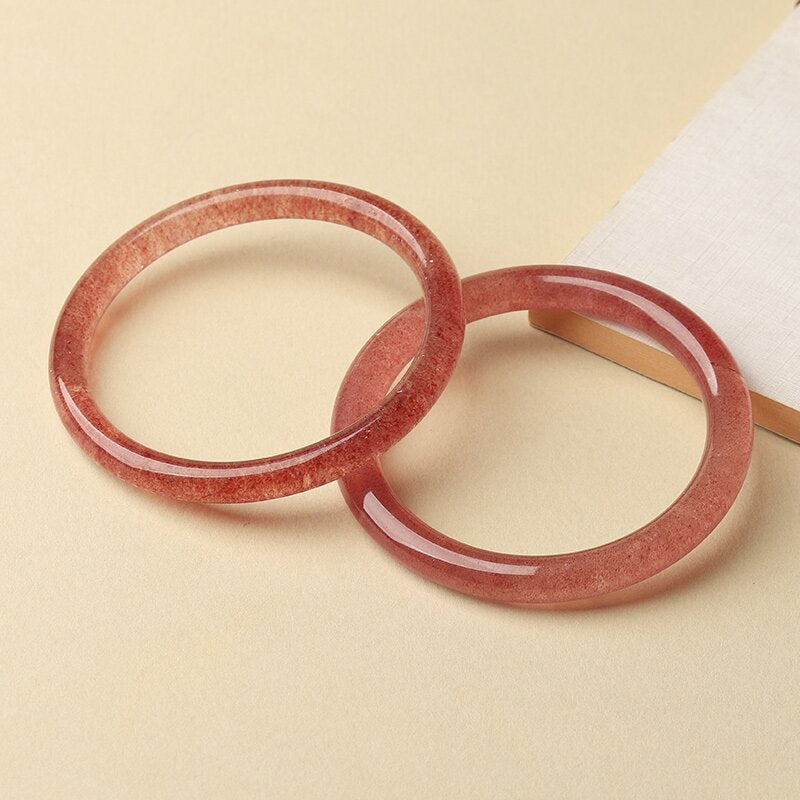 Strawberry Quartz Raw Crystal with Couple · CY001
