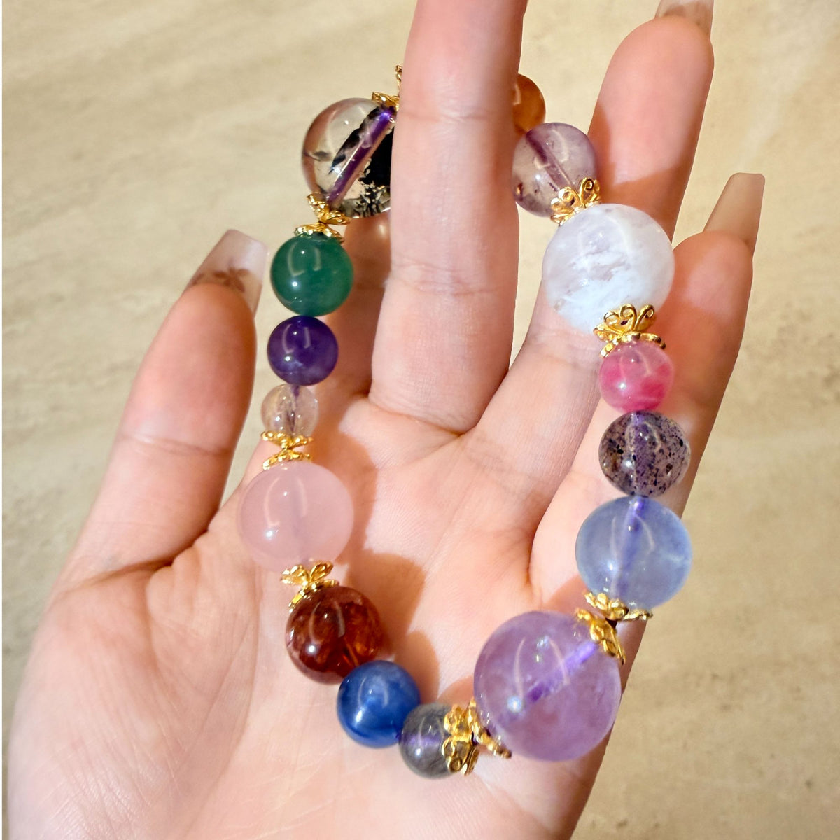 Natural Crystal Crystal Bracelet with Customizable · MC06