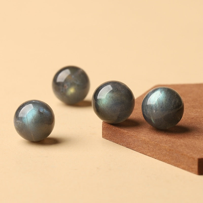 Moonstone Single Crystal Bead · Z032