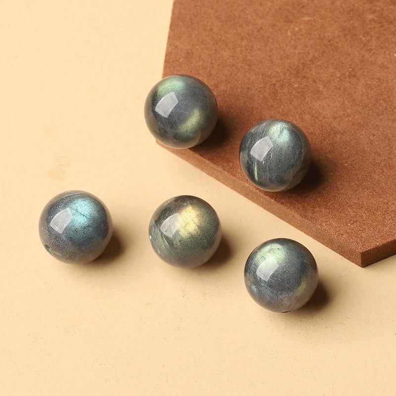 Moonstone Single Crystal Bead · Z032