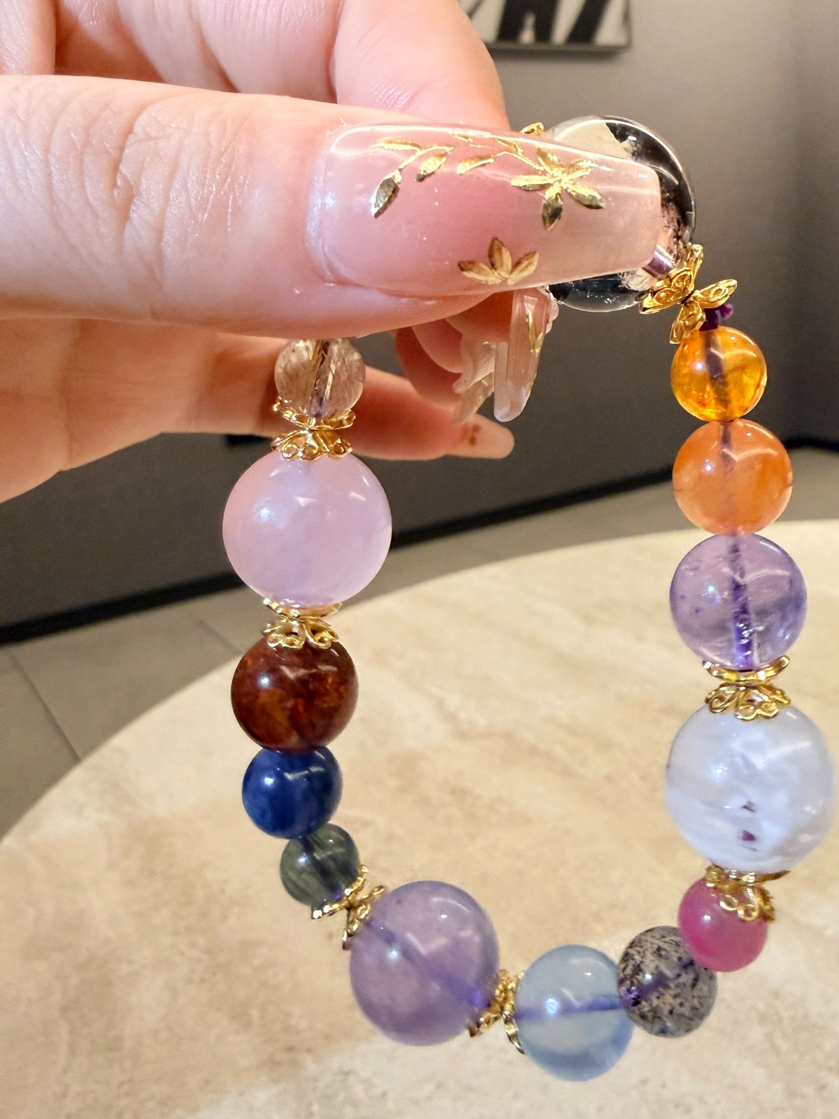 Natural Crystal Crystal Bracelet with Customizable · MC06